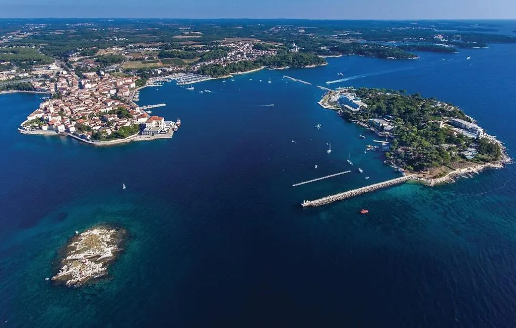 Cassa Antica With Outdoor Pool, Near Porec Rapavel Ferienhaus